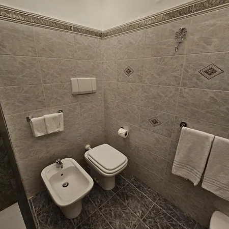 Dolce Centro Konukevi 4*