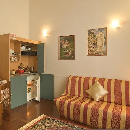 Dolce Centro 4* روما